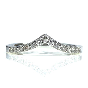 18kt White Gold V Shaped Ring